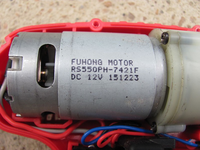Шуруповерт Kanu 602: 12 вольт, Li-Ion, два аккумулятора в комплекте