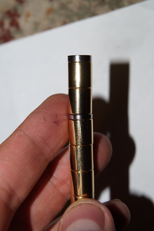 Polar Pen - ручка из неодимовых магнитов