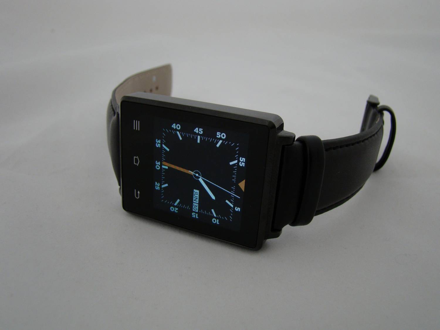 GearBest: No.1 D6 – весьма интересные умные часы.