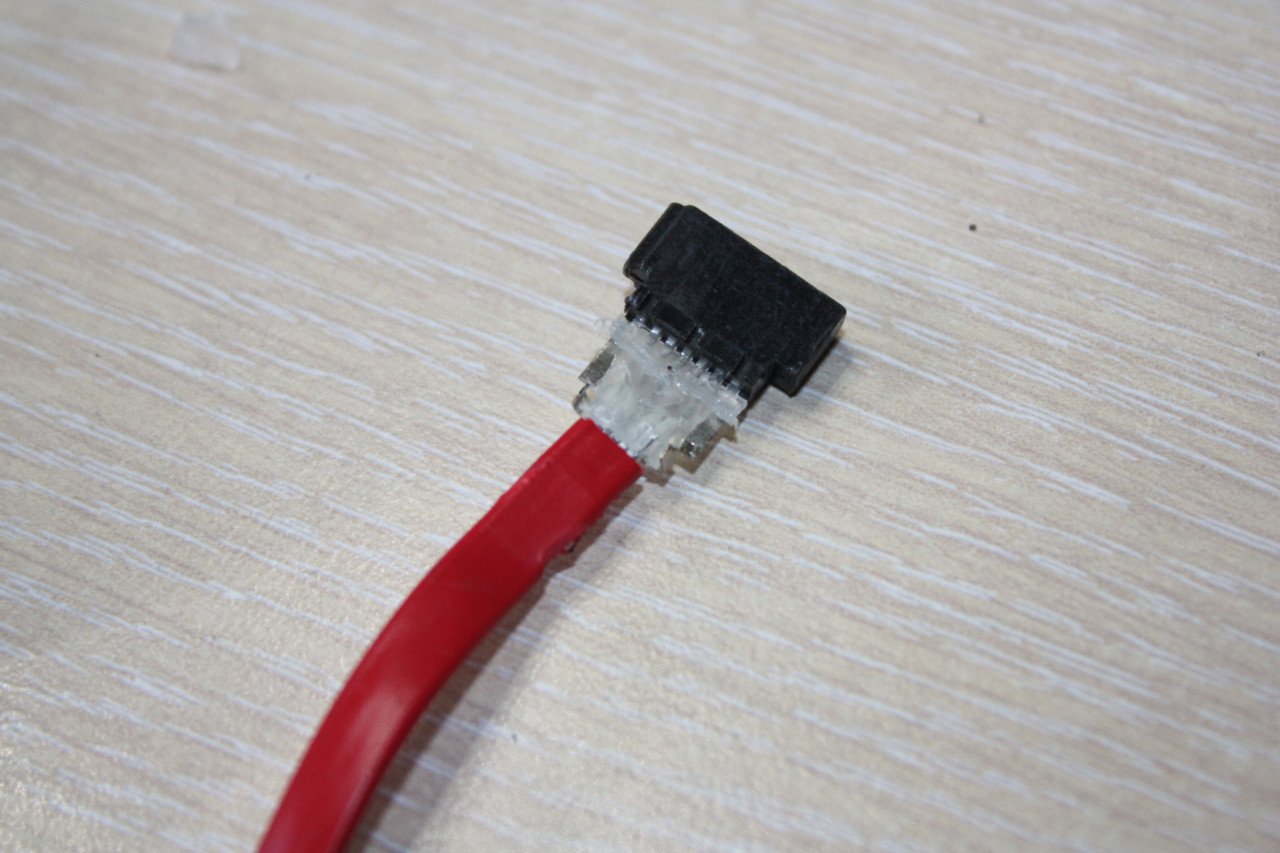 Адаптер M.2(NGFF)>SATA. Как скукожить накопитель и кабель Serial ATA